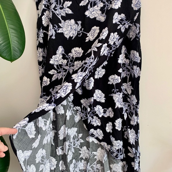 Le Chateau Faux Wrap High Low Skirt - Picture 2 of 6